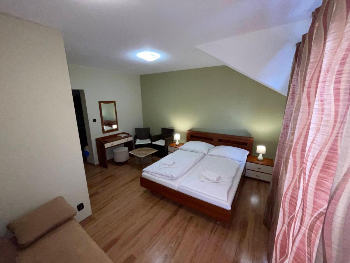 Penzion Tulip Červený Kláštor Exteriör bild